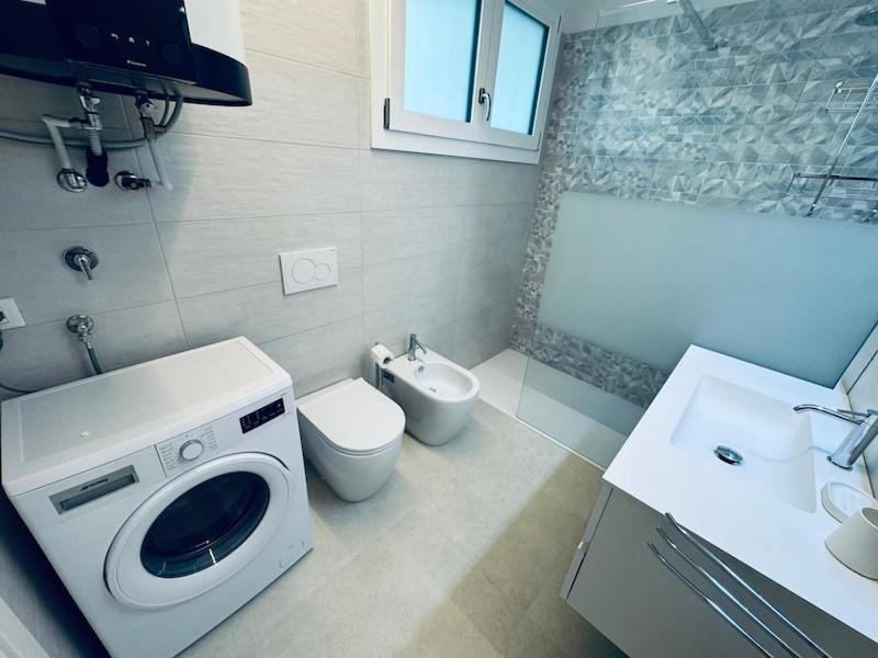 App4Rent Villa Zanetti - Appartamenti Con Spiaggia Privata Frontemare 리도 디 예솔로 외부 사진