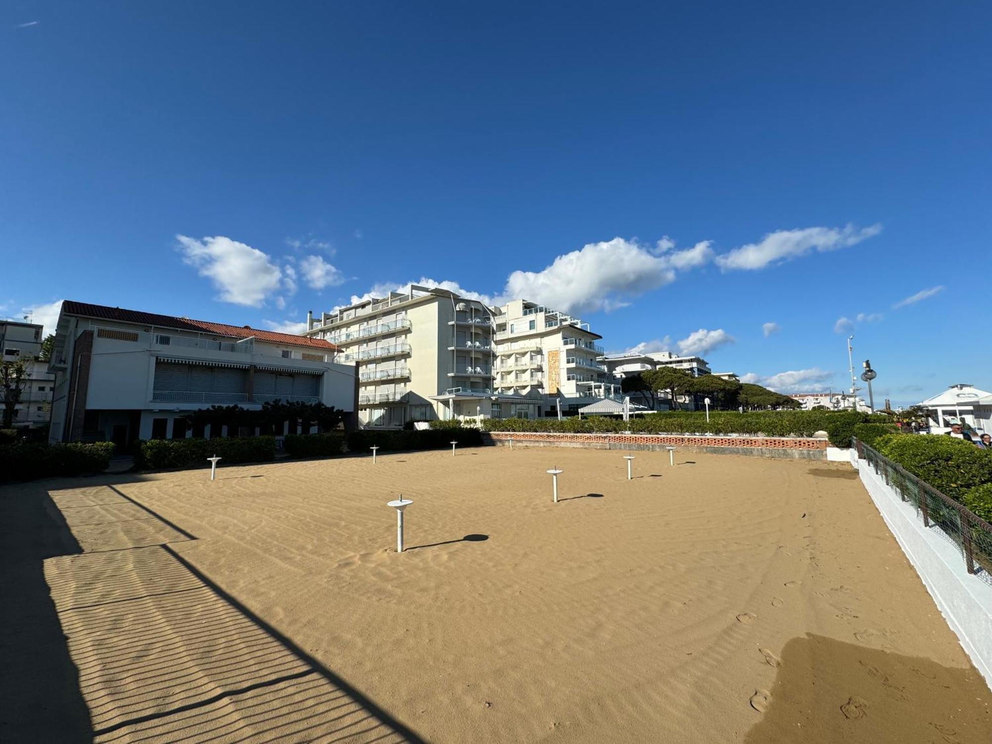 App4Rent Villa Zanetti - Appartamenti Con Spiaggia Privata Frontemare 리도 디 예솔로 외부 사진