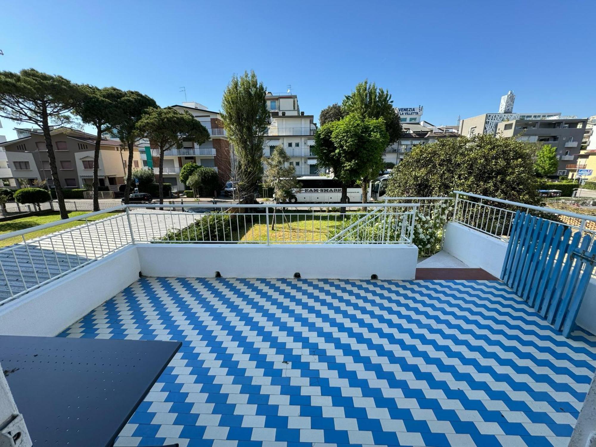 App4Rent Villa Zanetti - Appartamenti Con Spiaggia Privata Frontemare 리도 디 예솔로 외부 사진