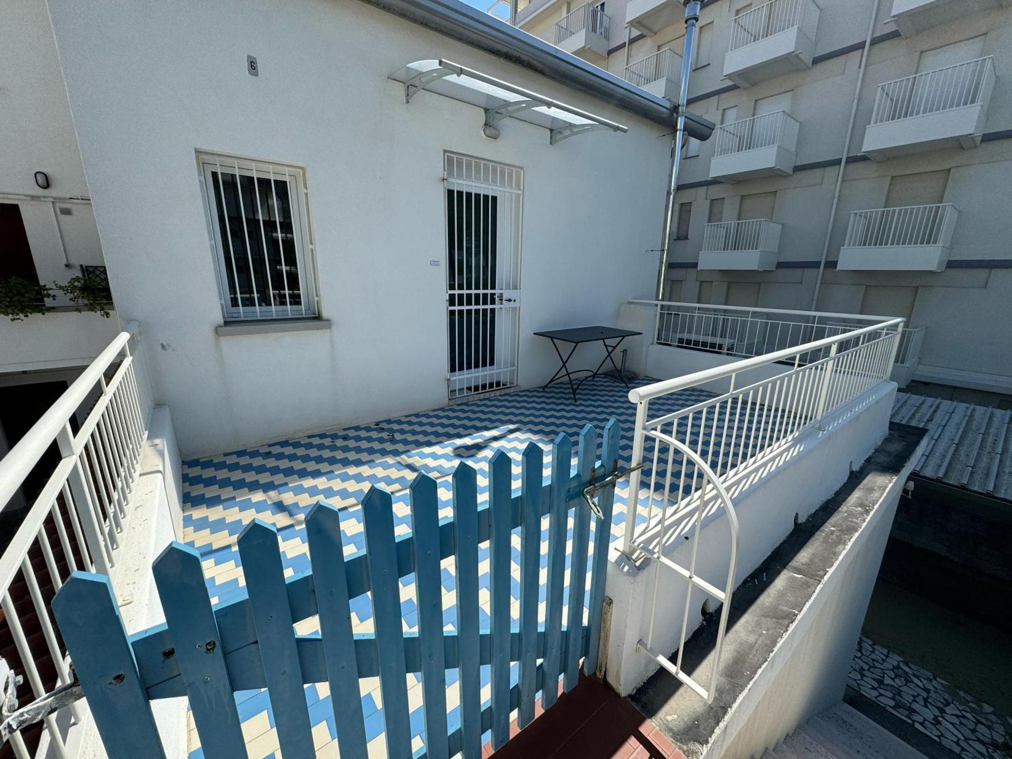 App4Rent Villa Zanetti - Appartamenti Con Spiaggia Privata Frontemare 리도 디 예솔로 외부 사진