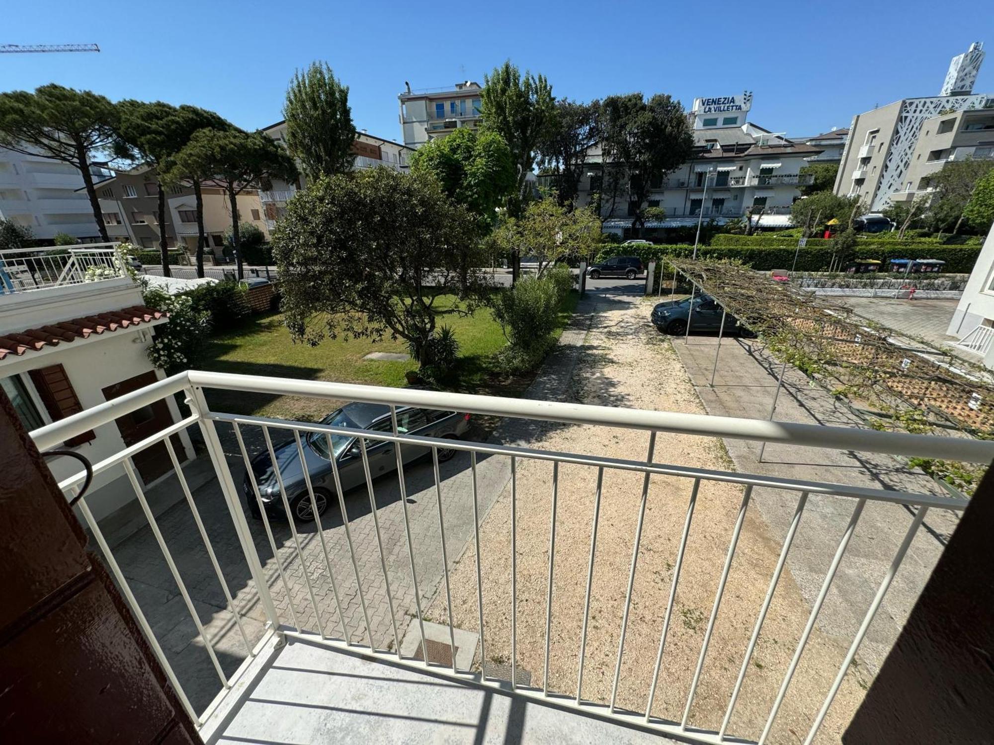 App4Rent Villa Zanetti - Appartamenti Con Spiaggia Privata Frontemare 리도 디 예솔로 외부 사진